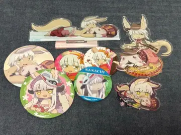 나나치 아크릴 스탠드 캔뱃지 세트