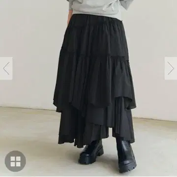 titivate 티티베이트 랜덤 캉캉 스커트 블랙