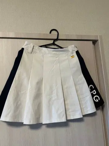 CPG 플리츠 스커트 화이트