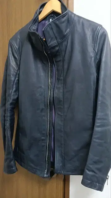 RIP VAN WINKLE 네이비 스탠드 가죽 자켓 사이즈 3