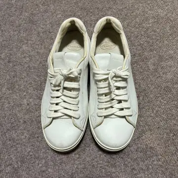 church's 쳐치 화이트 가죽 스니커즈 화이트