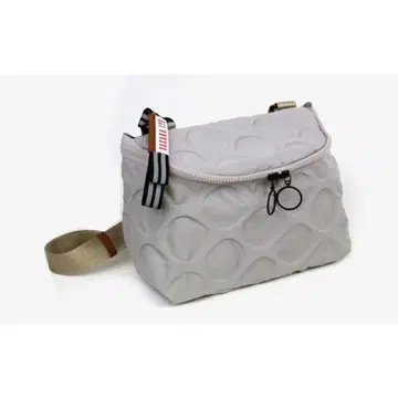 BASARA TYO 지타 강 발수 경량 도트 무늬 숄더백 그레이