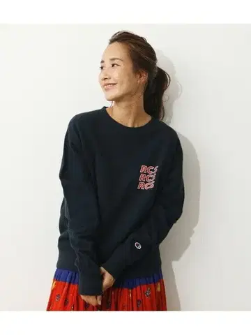 RCWB x Champion 맨투맨 상의