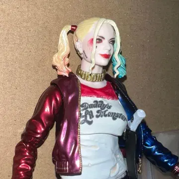 MAFEX 할리퀸 수어사이드 스쿼드 피규어