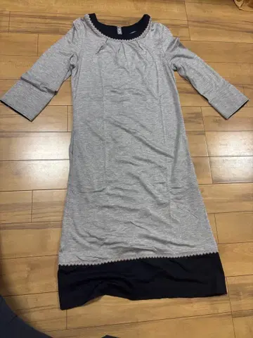 그레이와 네이비 7부 소매 원피스 40