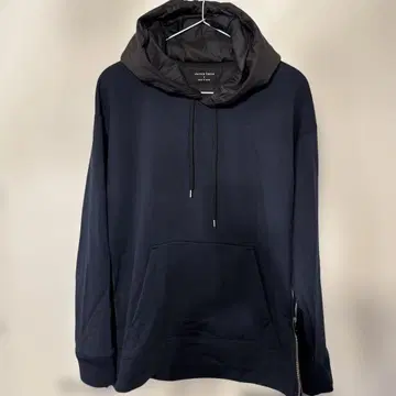 유나이티드 도쿄 이소재 절개 후드티