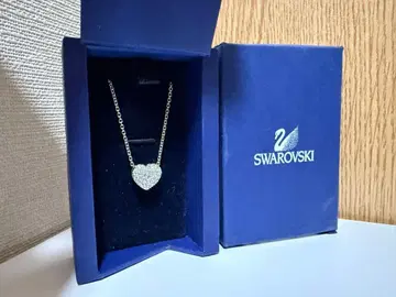 [ 새상품급 ] 스와로브스키 하트 파베 목걸이