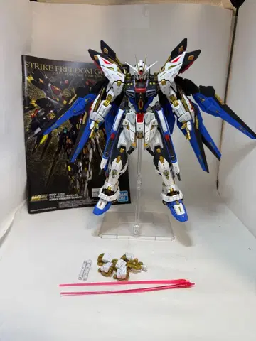 MGEX 스트라이크 프리덤 건담 건담 프라모델