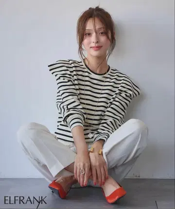 ELFRANK 엘프랭크 파워 숄더 보더 무늬