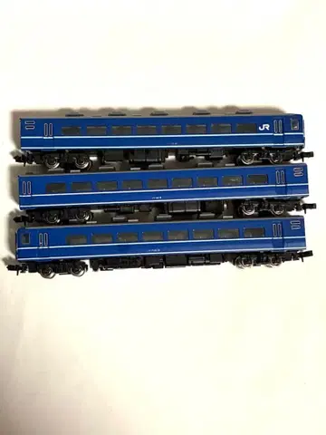 14계 여객차 3량 kato 라이트 점등 확인 완료