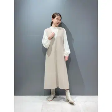 23AW 띠어리 럭스 울 코트 소재 V넥 원피스