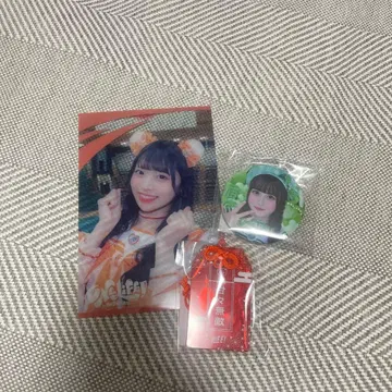 아이돌 굿즈 세트 사진 카드 캔뱃지 키링