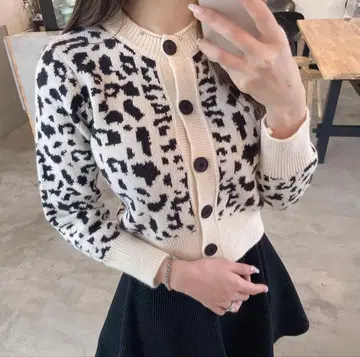 루미뇽 레오파드 무늬 가디건 니트탑 아이보리