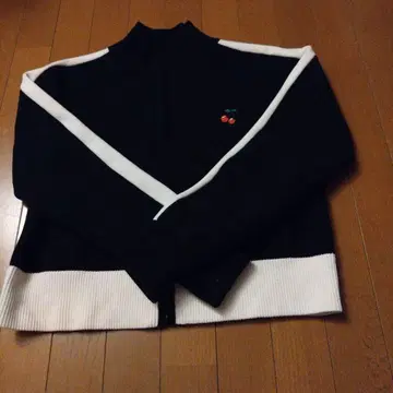 더블 스탠다드 크로 니트 점퍼