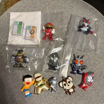 특촬물 캐릭터 피규어 세트 11체