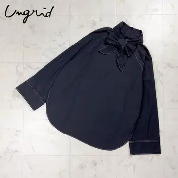 Ungrid 하이넥 디자인 블라우스 보타이 블랙 사이즈 F*HD211