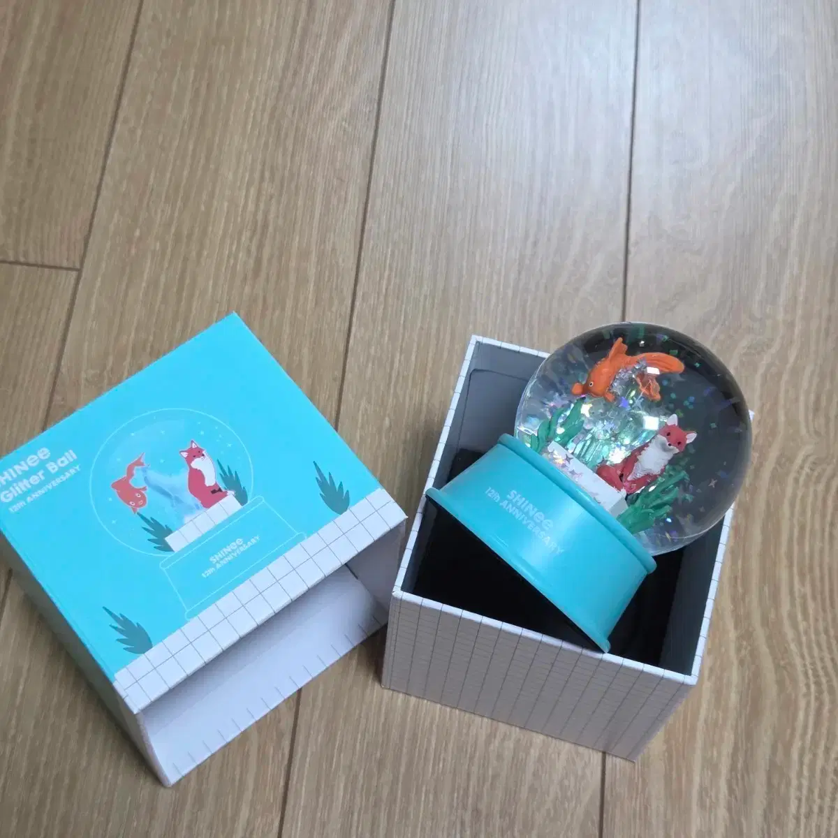 SHINEE | 샤이니 Shinee Glitter Ball Snow Globe 12th Anniversary