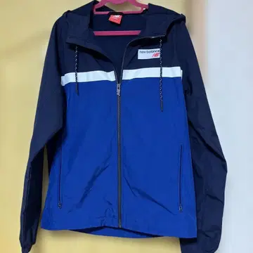 new balance 후드 부착 나일론 자켓 SMALL