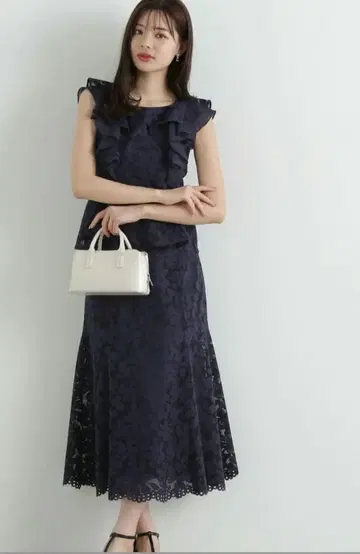 메쉬 레이스 머메이드 스커트 프로포션 바디 드레싱