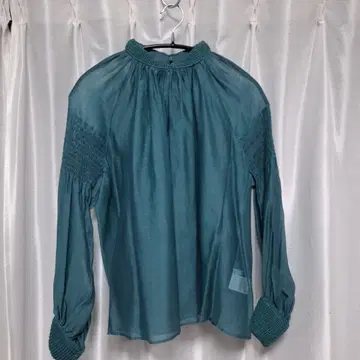 TOMORROWLAND 맥피 긴팔 블라우스 셔링 디자인