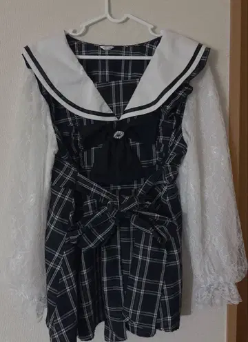 Avail Magoretty 세일러 카라 체크 무늬 셋업