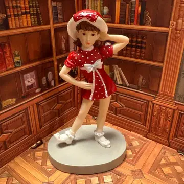 Enesco All About Dance 피규어