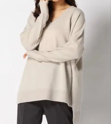 스픽앤스팬 캐시미어 울 V 풀오버 정가 18700엔