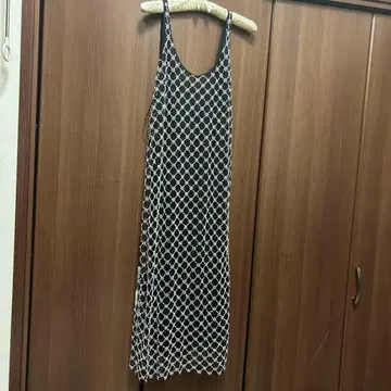 ZARA 슬리브리스 M 사이즈 롱 원피스 드레스 새상품