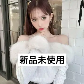 셰리미 퍼 오프숄더 니트탑 화이트