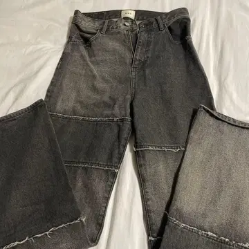 W.W.G 다크 그레이 패치워크 데님 팬츠