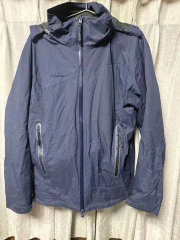 MAMMUT DRY tech 마운틴 후드티 네이비 컬러