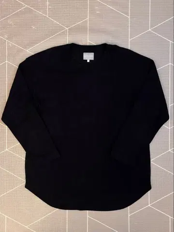 CURLY(컬리) PREMIEREWARM L/S TEE 블랙