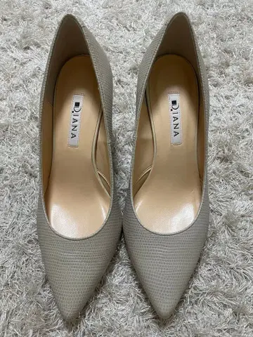 DIANA 그레이지 중간 힐 펌프스 23.5cm 미사용 새상품
