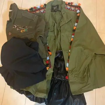 ZARA 묶음 판매 trf 밀리터리 자켓과 가죽 스커트 세트