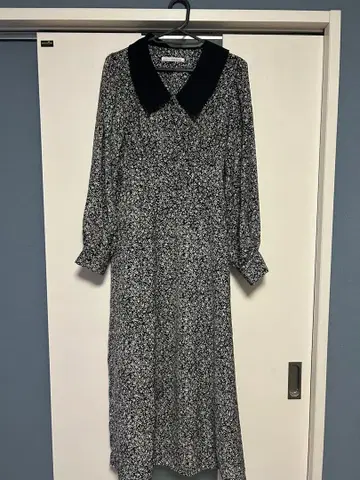 ENCARE DUE 꽃무늬 미디 기장 원피스