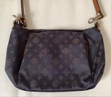 러셋 사선 숄더 백 russet