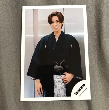 Snow Man 메구로 렌 공식 사진