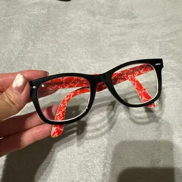 프리미어 생산 종료! Ray-Ban 블랙/레드 안경