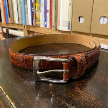 이탈리아제 우첼로 Uccello 악어 엠보싱 벨트 다크 브라운 새상품급