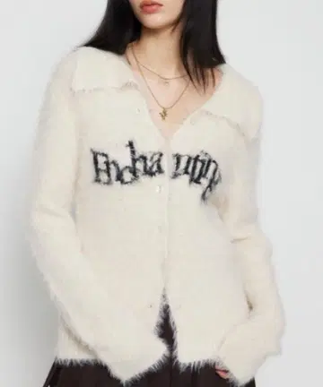 LAGUA GEM 자카드 샤기 니트