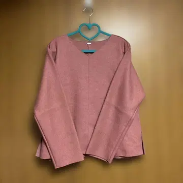 핑크 긴팔 상의