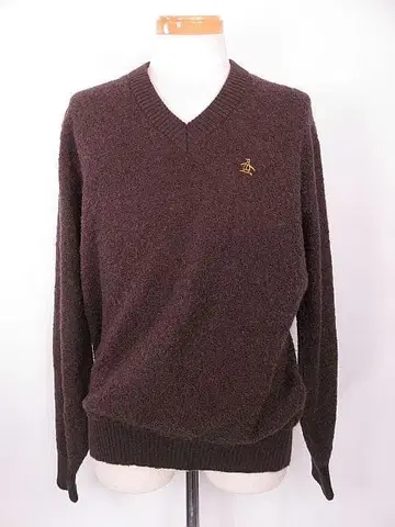 먼싱웨어 V넥 니트 스웨터 부드러운 촉감 브라운 로고 자수 L