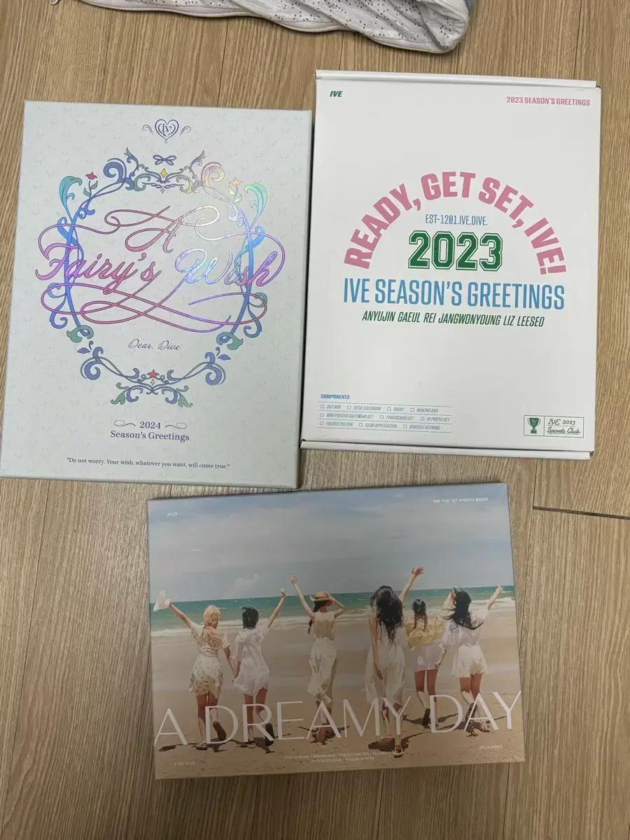 Brand new bulk limited edition Ive 2023 seasons greetings + 2024 seasons greetings + photobook