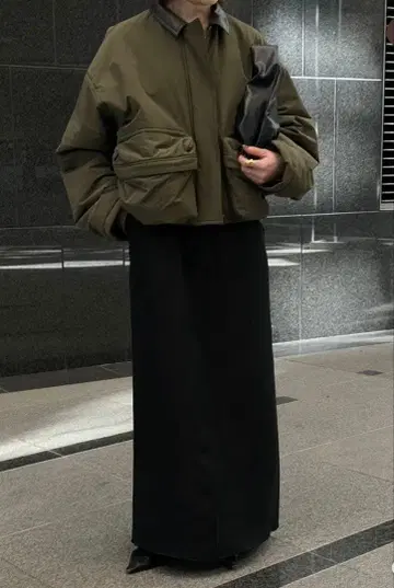 ETRE TOKYO 센터 심 I 라인 스커트