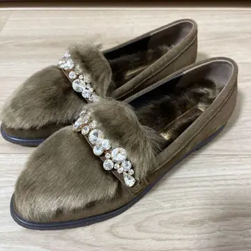 미사용 새상품! Odette e Odile 퍼 달린 비쥬 로퍼 22cm