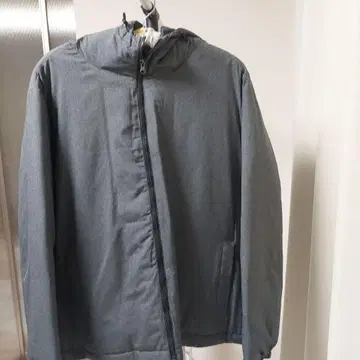 그레이 후드 부착 자켓