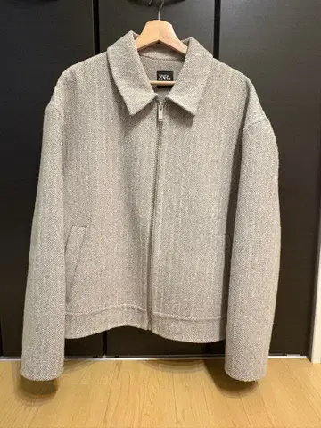 ZARA 헤링본 집업 자켓