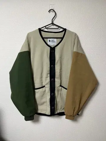 짐 마스터 충전솜 멀티 컬러 노카라 자켓 L