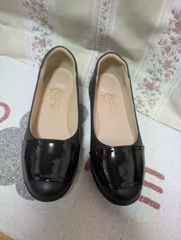 블랙 플랫 펌프스 웨지힐