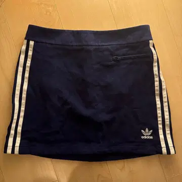 adidas 아디다스 네이비 미니 스커트 S